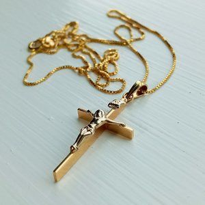 (SOLD) 14K Yellow Gold Crucifix Cross Pendant Necklace